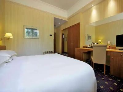 Mercure Reggio Emilia Centro Astoria - 5