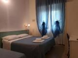 Economy Triple Basement room
