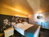 007 Suite