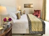 Perignon Deluxe Suite
