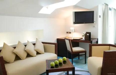 Club House - 122
