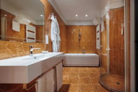 Parco dei Principi Boutique - 84