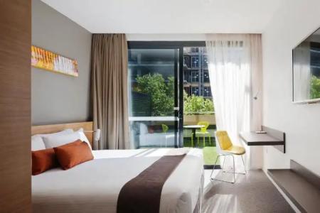 Jasper Boutique - 42