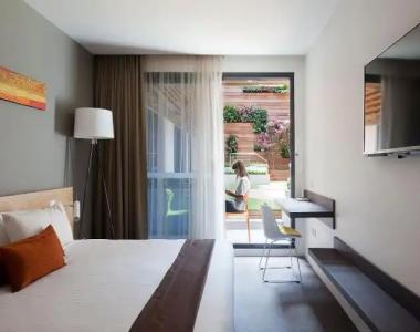 Jasper Boutique - 47