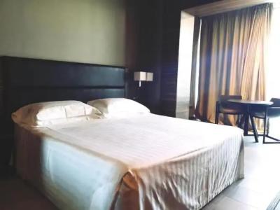 Waldorf Suite - 42