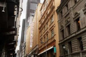 The Victoria Hotel, Melbourne
