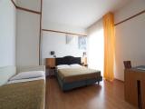 Triple room with sea view