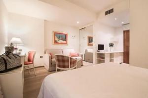 Relais Santa Chiara Hotel