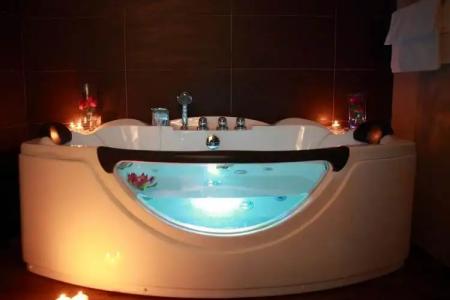 Colonne - Alihotels - 49