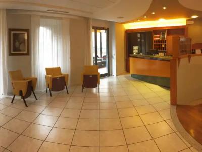 Colonne - Alihotels - 17