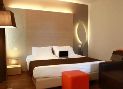 Colonne - Alihotels - 64