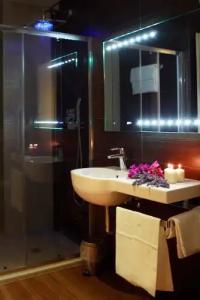 Colonne - Alihotels - 52