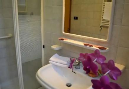 Colonne - Alihotels - 33