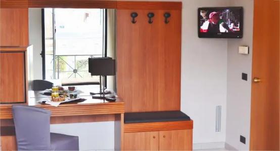 Colonne - Alihotels - 39