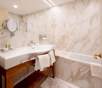 Best Western Nazionale - 120