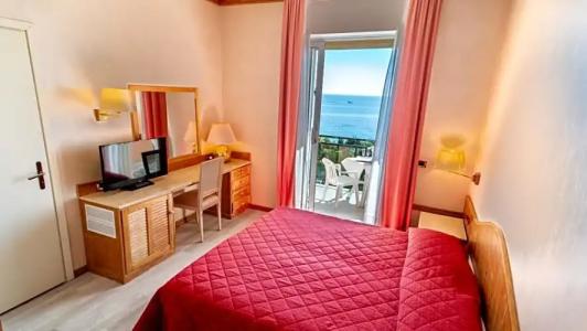 Bobby Executive - 36