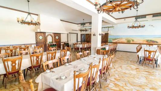 Bobby Executive - 19