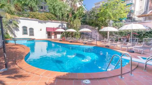 Bobby Executive - 11