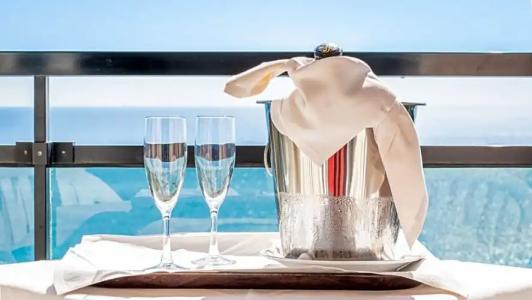 Bobby Executive - 37