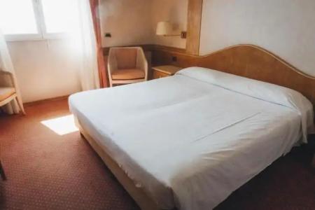 Bobby Executive - 78