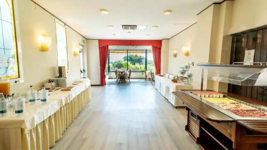 Bobby Executive - 21