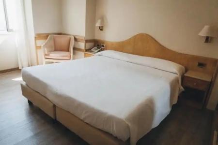 Bobby Executive - 71