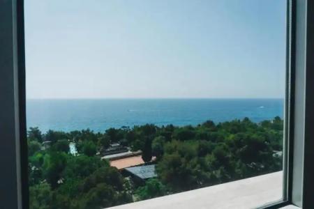 Bobby Executive - 75