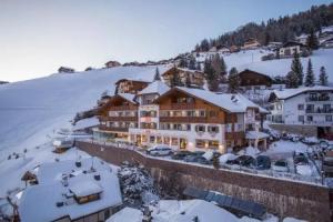 Hotel Interski, Santa Cristina Val Gardena