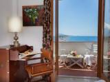Deluxe room with balcony and with sea view
