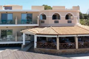 Plaka Beach Resort, Vasilikos
