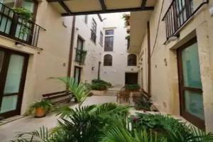 Hotel Casa Mia, Syracuse