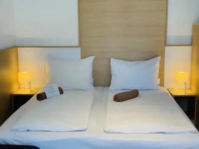 Barack Thermal and Spa - 18