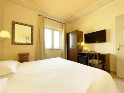 Central Wellness - 206