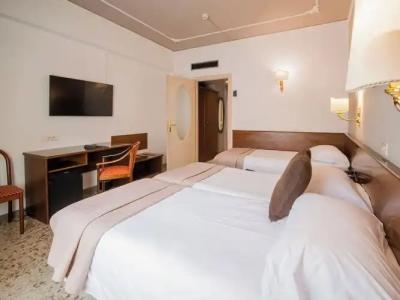 Central Wellness - 115