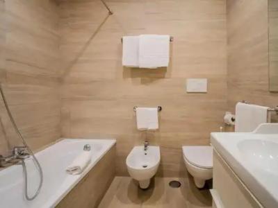 Central Wellness - 211