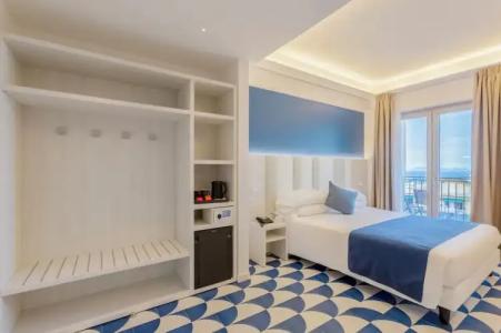 Central Wellness - 168