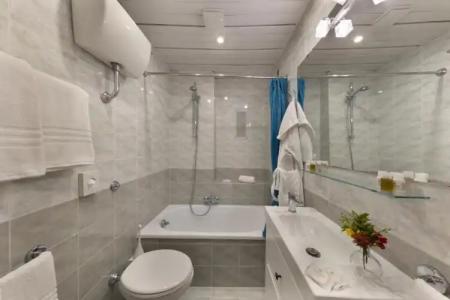 Central Wellness - 108