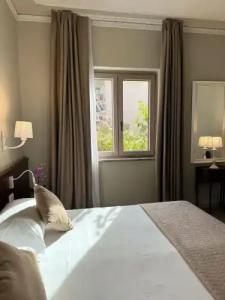 Central Wellness - 200