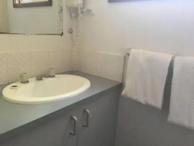 Airport Tourist Village Melbourne - 6