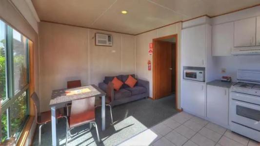 Airport Tourist Village Melbourne - 34