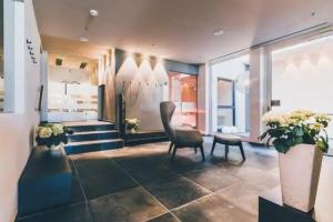 Golserhof, Scena