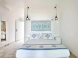 2 Bedrooms Standard Family room with balcony