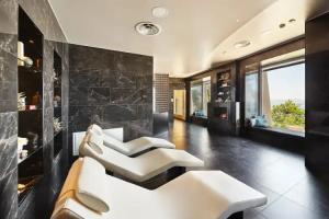 Hotel Riviera & Maximilian's, Trieste