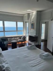 Riviera & Maximilian's - 64