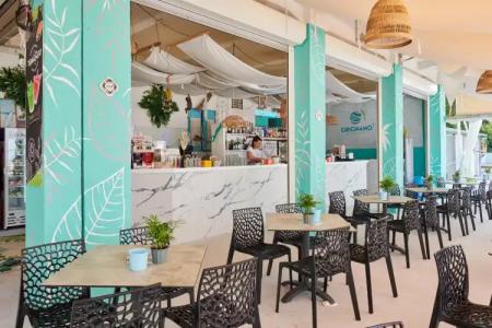 Riviera & Maximilian's - 25