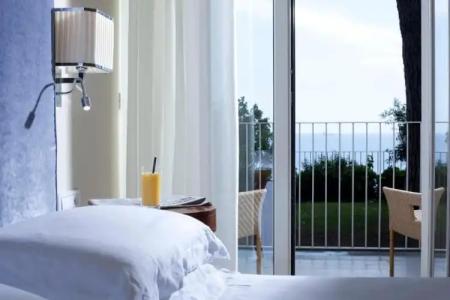 Riviera & Maximilian's - 31