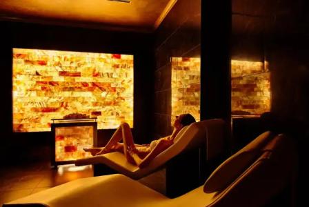 Riviera & Maximilian's - 14