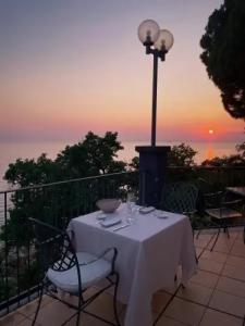 Riviera & Maximilian's - 28