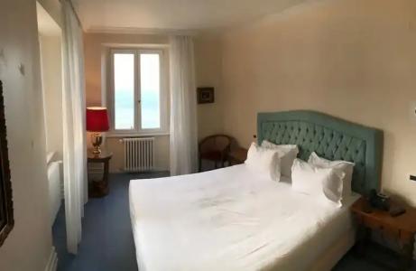 Riviera & Maximilian's - 76