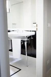 Riviera & Maximilian's - 47